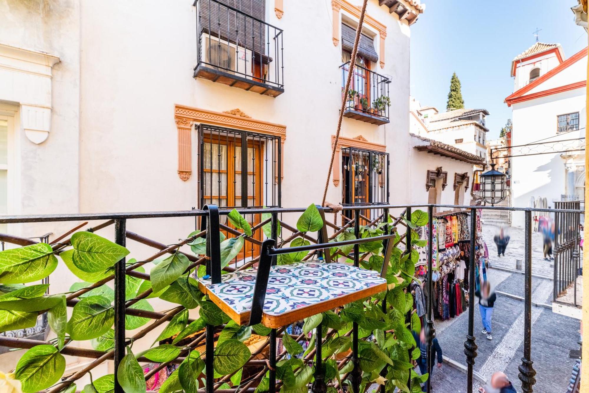 Apartamento Las Mil Y Una Noches กรานาดา ภายนอก รูปภาพ