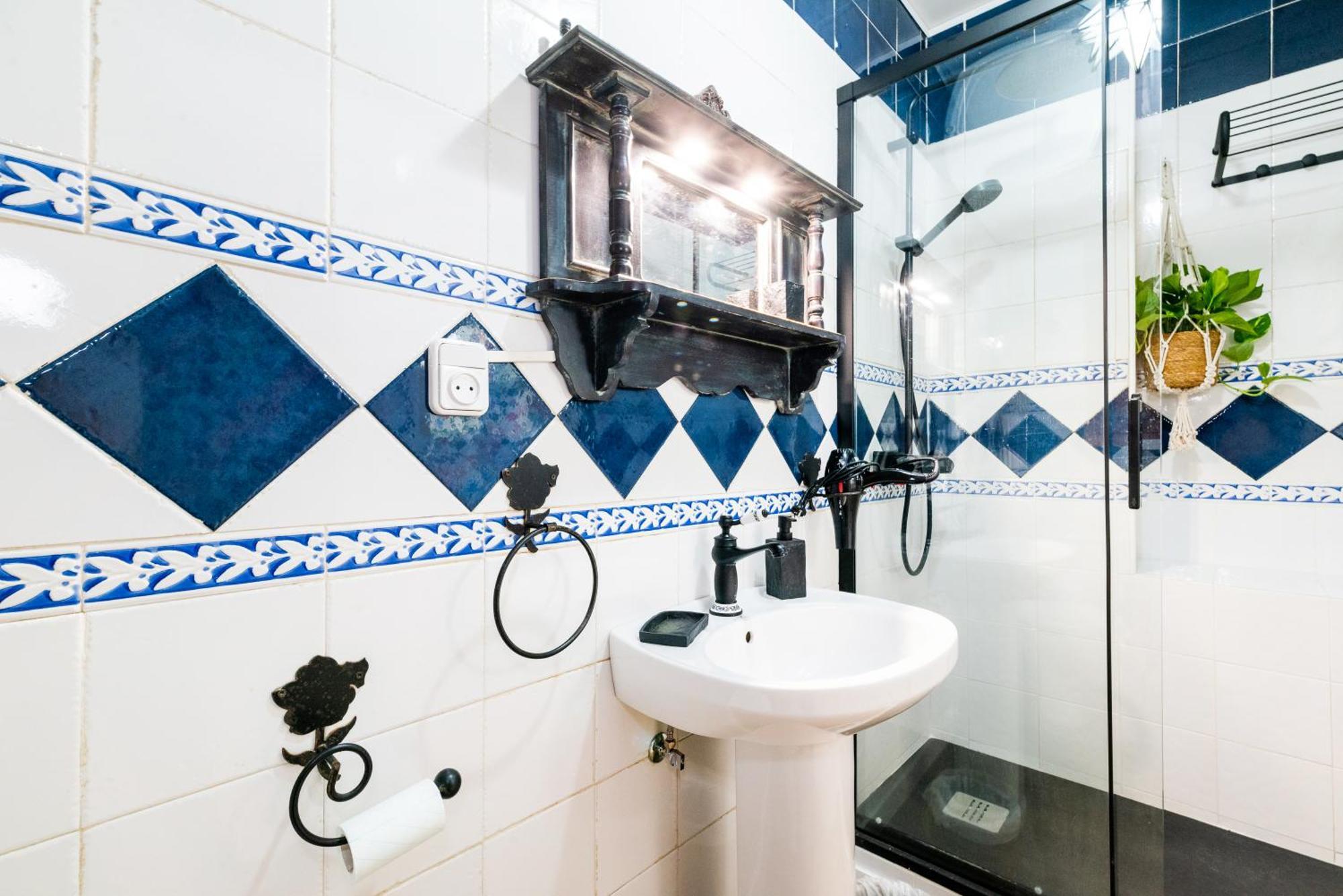 Apartamento Las Mil Y Una Noches กรานาดา ภายนอก รูปภาพ
