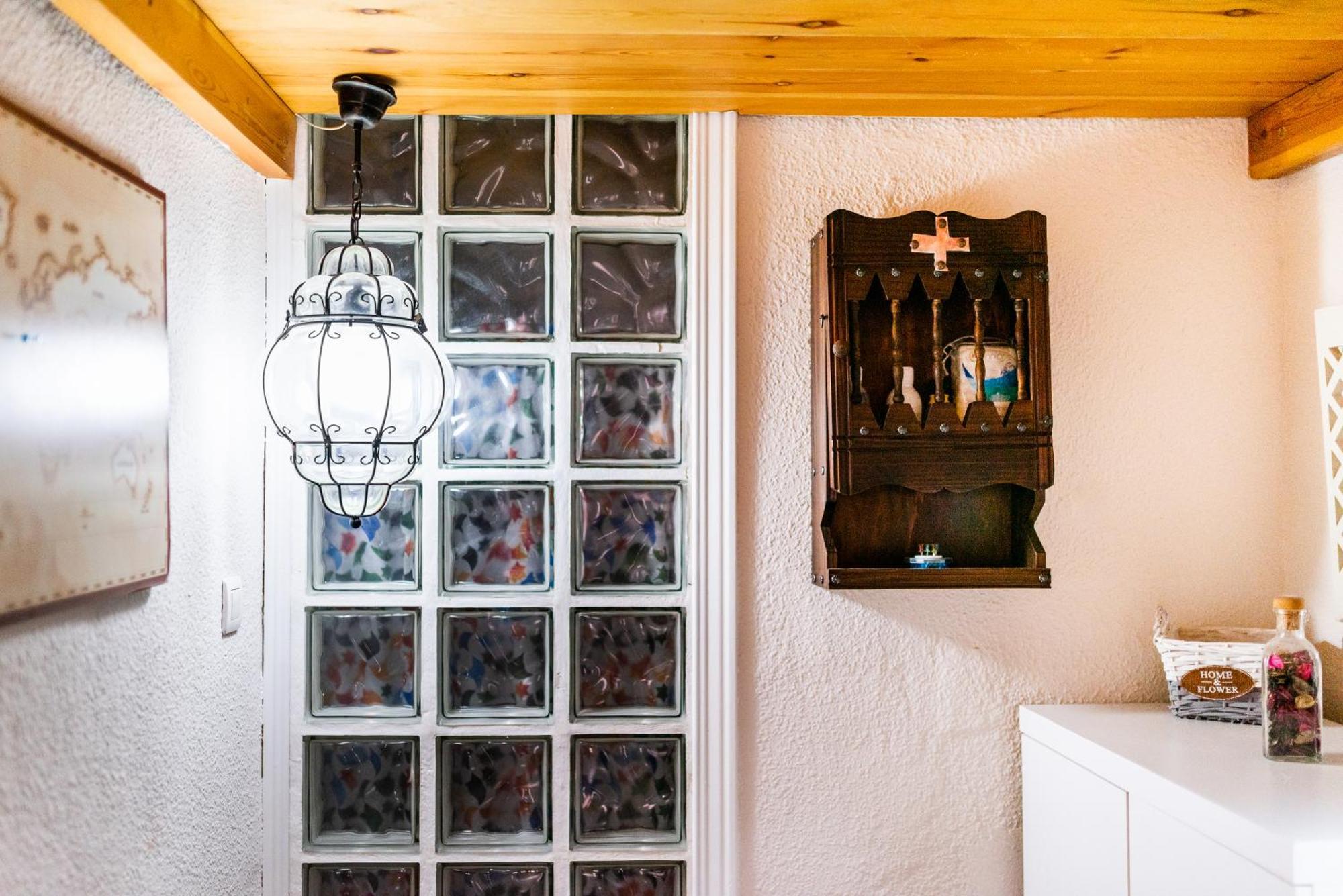 Apartamento Las Mil Y Una Noches กรานาดา ภายนอก รูปภาพ