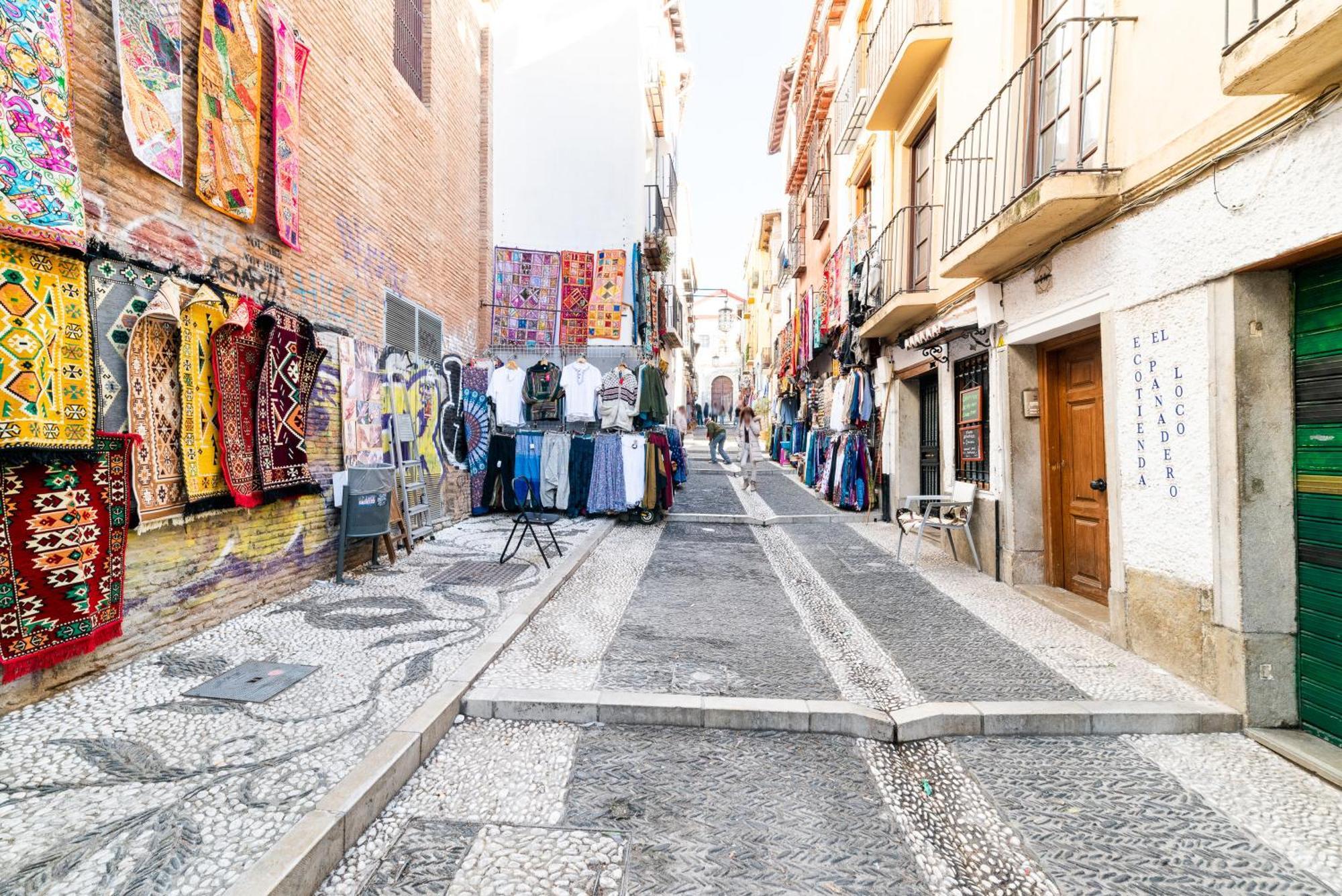 Apartamento Las Mil Y Una Noches กรานาดา ภายนอก รูปภาพ