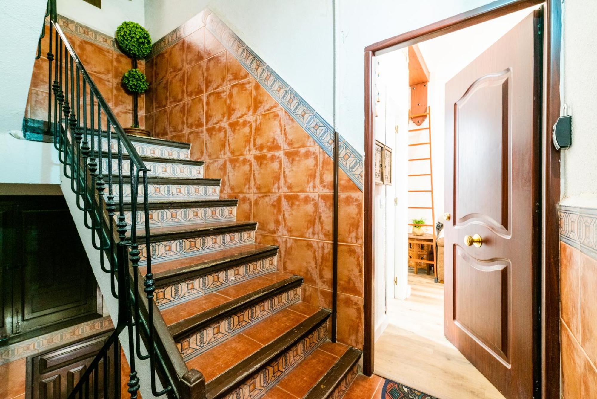 Apartamento Las Mil Y Una Noches กรานาดา ภายนอก รูปภาพ